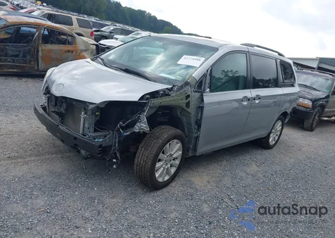 2011 Toyota Sienna Xle/Limited z USA, uszkodzony, nr VIN 5TDDK3DC3BS017280